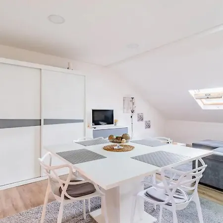 Imperial 1, 2 E 3 Апартаменты *